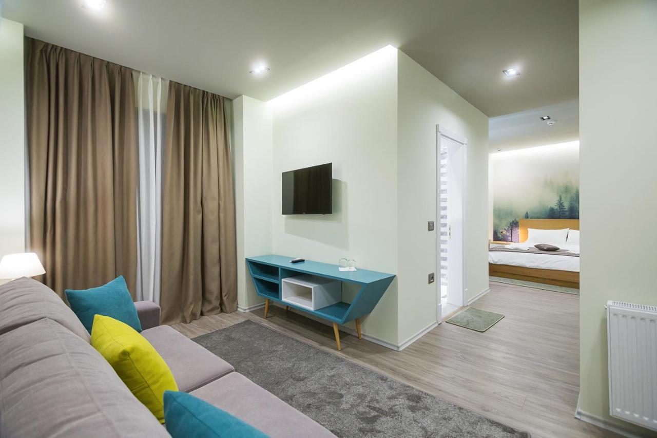 Hotel Regal Корча Екстериор снимка