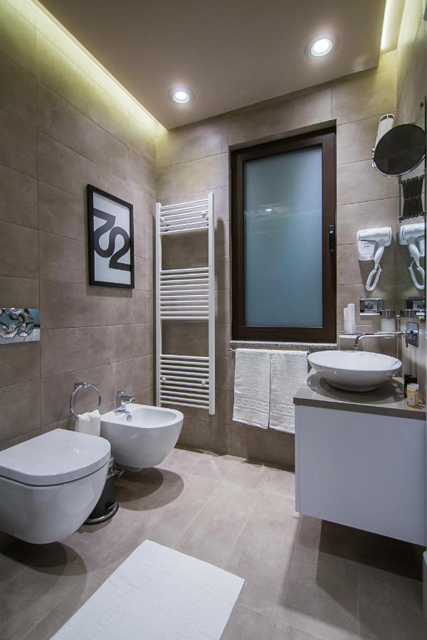 Hotel Regal Корча Екстериор снимка