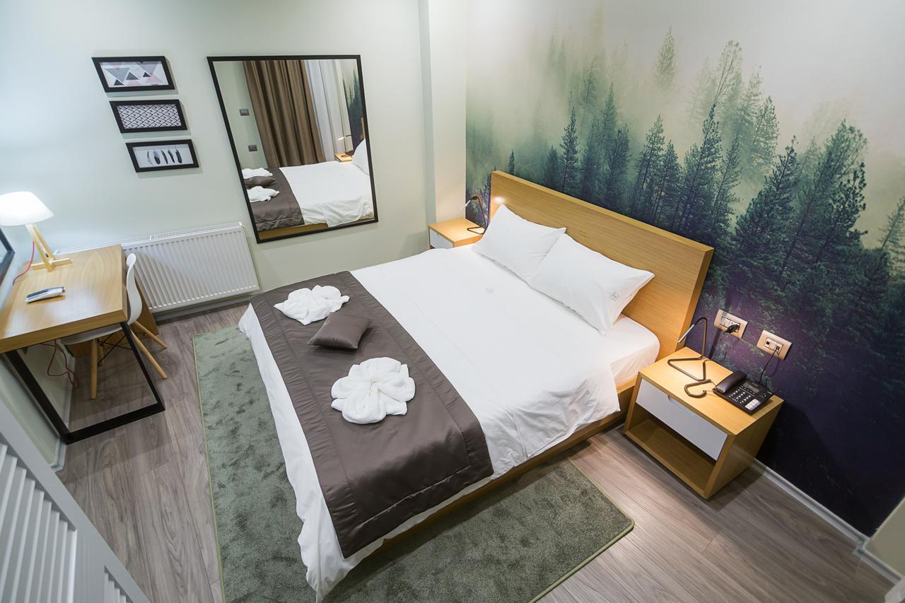 Hotel Regal Корча Екстериор снимка