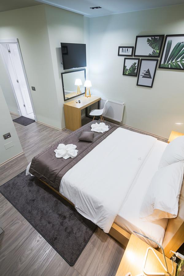 Hotel Regal Корча Екстериор снимка