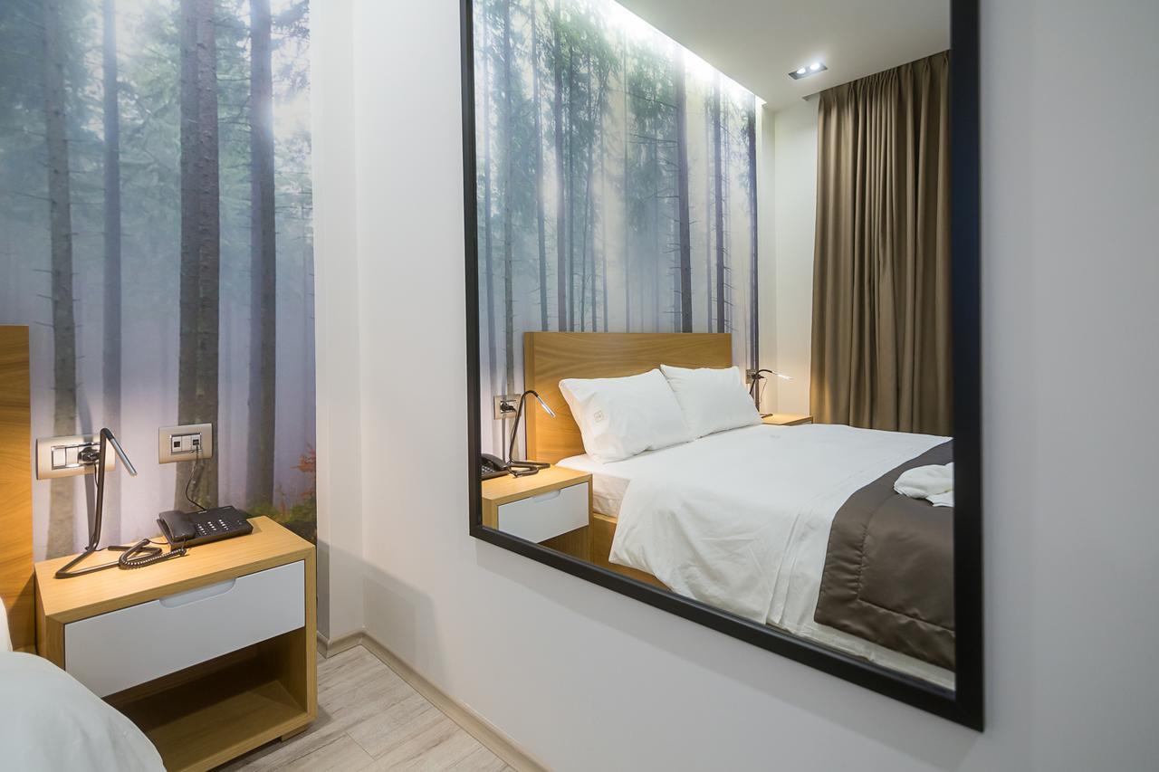 Hotel Regal Корча Екстериор снимка