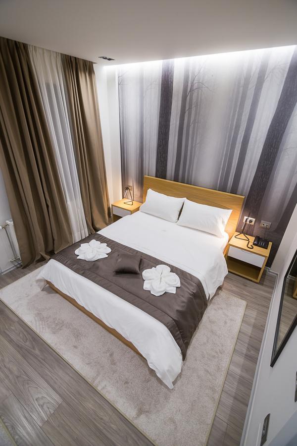 Hotel Regal Корча Екстериор снимка
